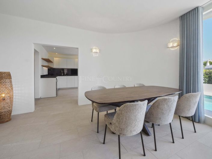 Image No.9-3 Bed Property for sale