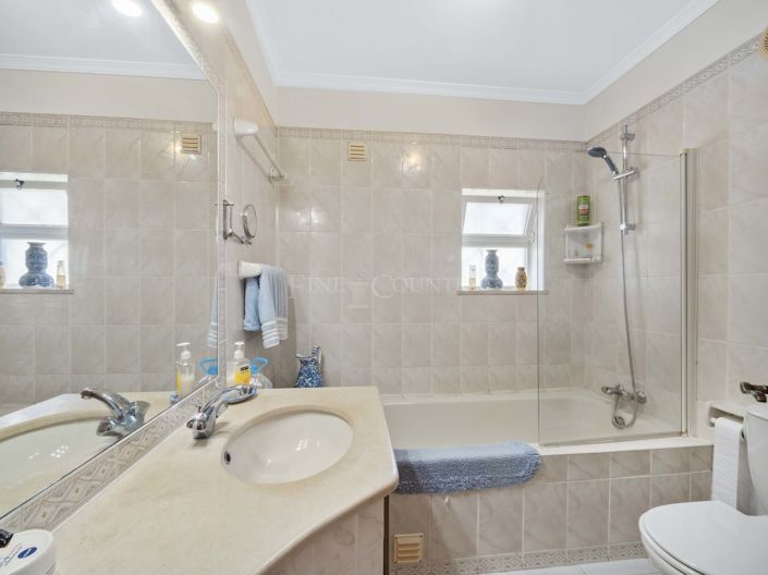 Image No.15-2 Bed Apartment for sale