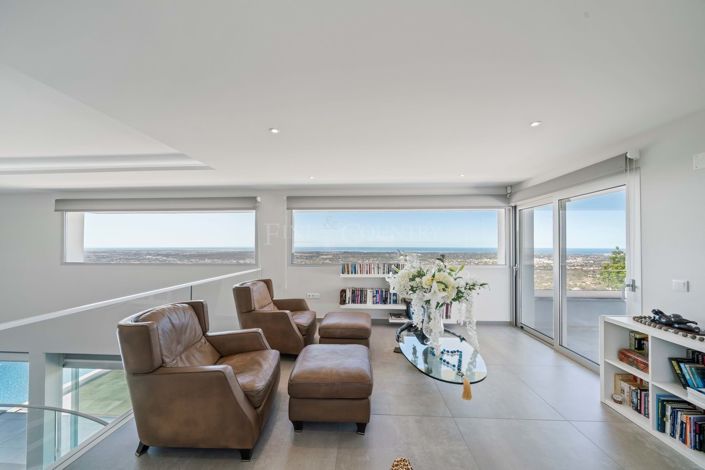 Image No.74-3 Bed Villa for sale