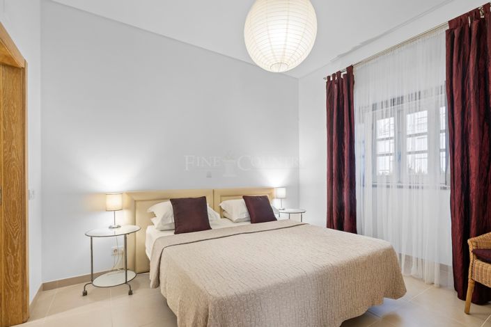 Image No.55-6 Bed Townhouse for sale