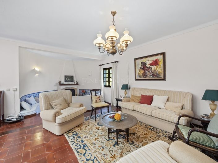 Image No.4-5 Bed Property for sale