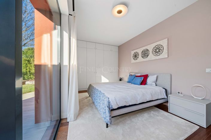 Image No.36-4 Bed Property for sale