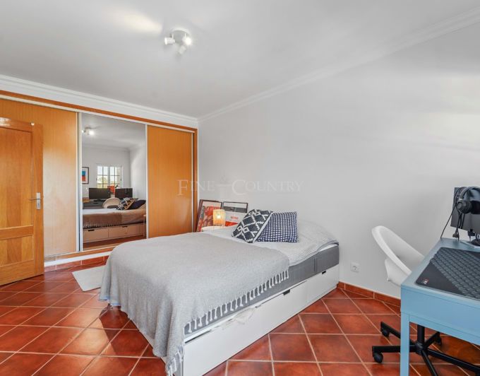 Image No.20-5 Bed Townhouse for sale