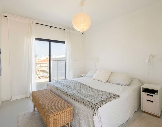 Image No.12-3 Bed Apartment for sale