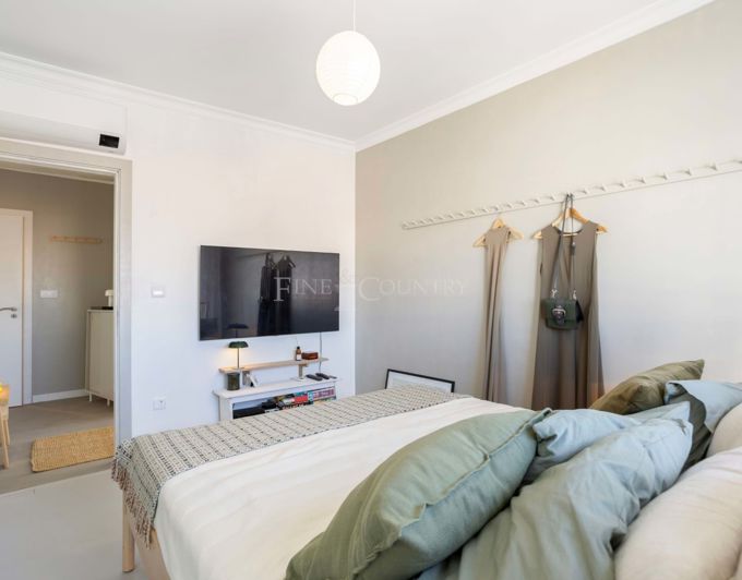 Image No.17-3 Bed Apartment for sale