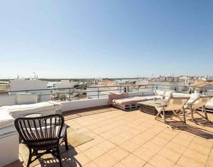 Image No.24-3 Bed Apartment for sale