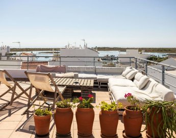 2104-359025-b952a8cbdbc2fd66601ce91bb265b9cce