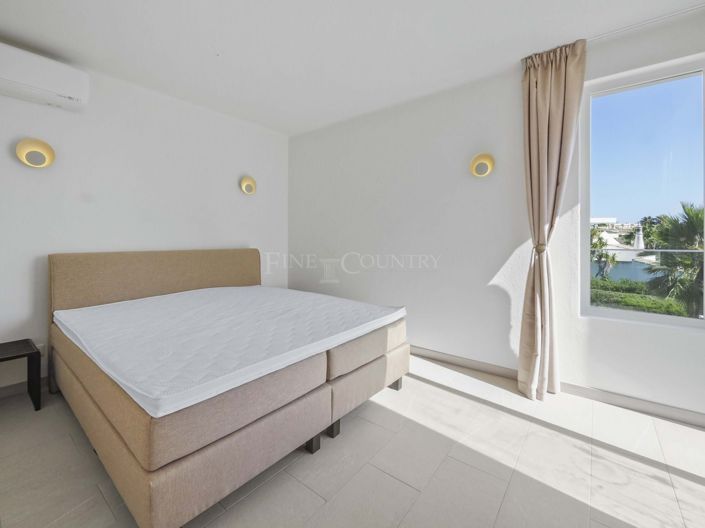 Image No.29-3 Bed Property for sale