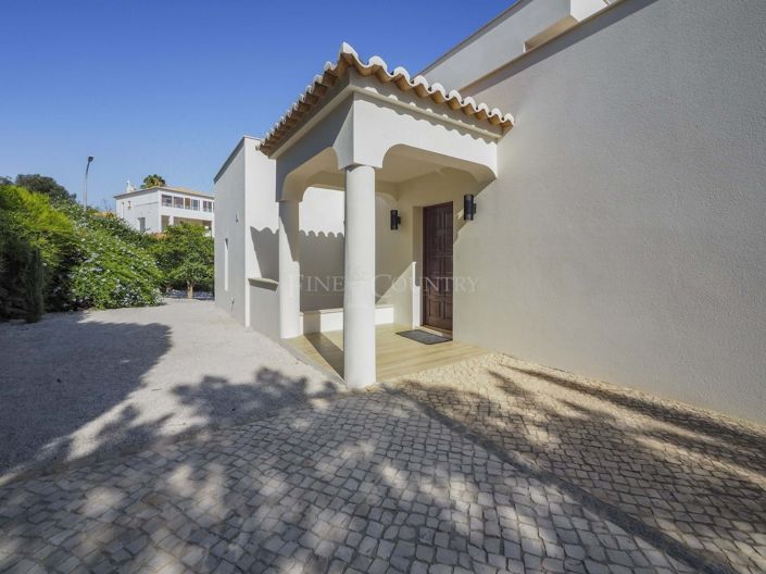 Image No.58-3 Bed Property for sale