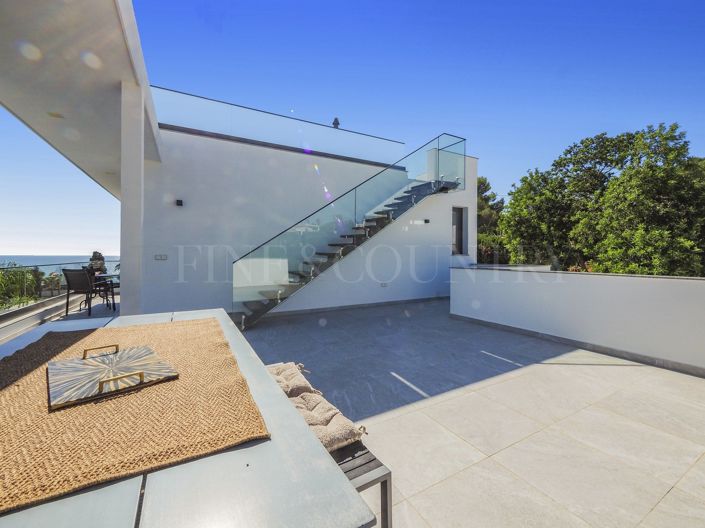 Image No.35-4 Bed Property for sale