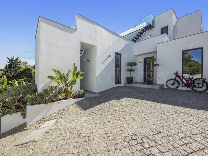 Image No.39-4 Bed Property for sale