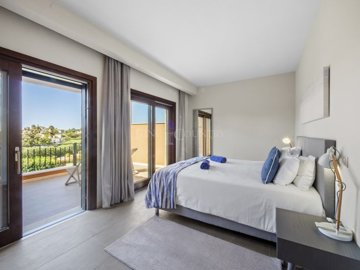 2104-359460-b952a8cbdbc2fd66601ce91bb265b9cce