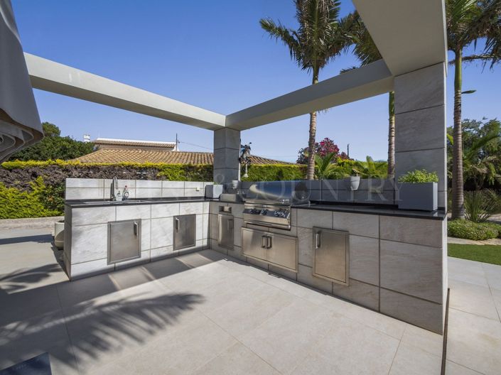 Image No.33-3 Bed Property for sale