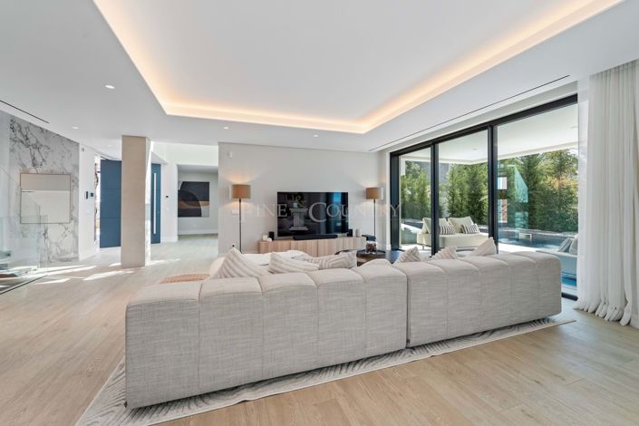 Image No.30-4 Bed Villa for sale