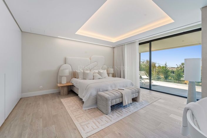 Image No.44-4 Bed Villa for sale