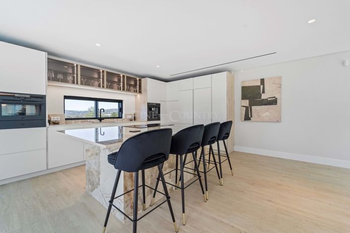 Image No.7-4 Bed Villa for sale