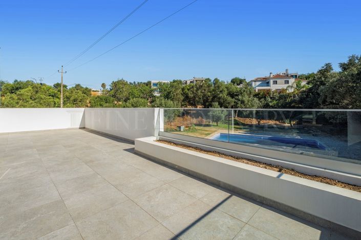 Image No.19-4 Bed Villa for sale