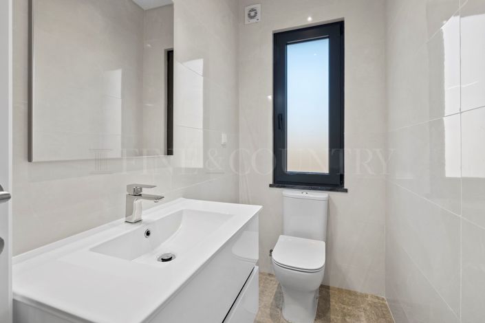 Image No.29-4 Bed Villa for sale