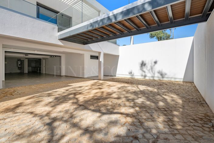 Image No.45-4 Bed Villa for sale