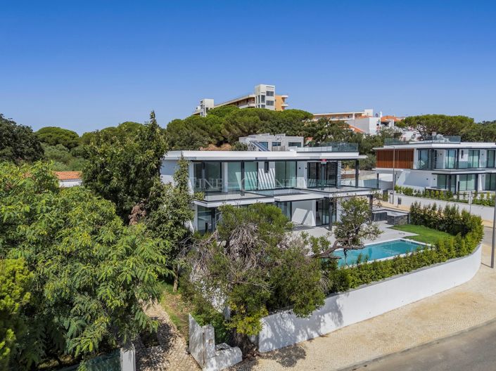 Image No.9-4 Bed Villa for sale