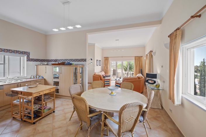 Image No.4-5 Bed Villa for sale