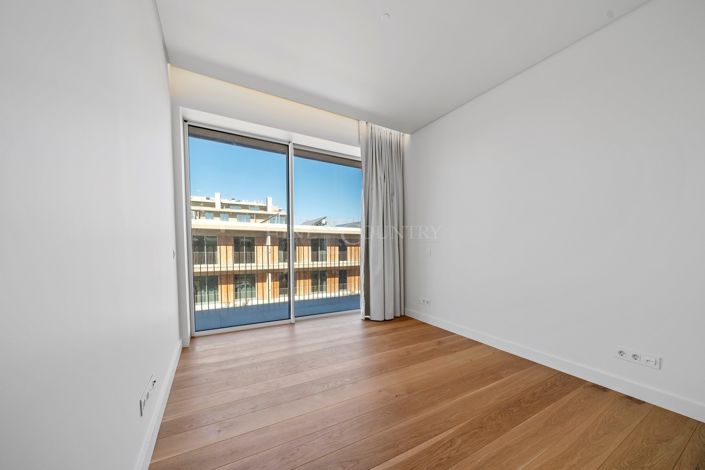 Image No.23-2 Bed Apartment for sale