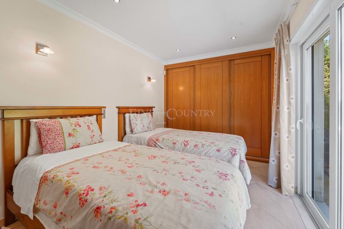 Image No.44-4 Bed Villa for sale