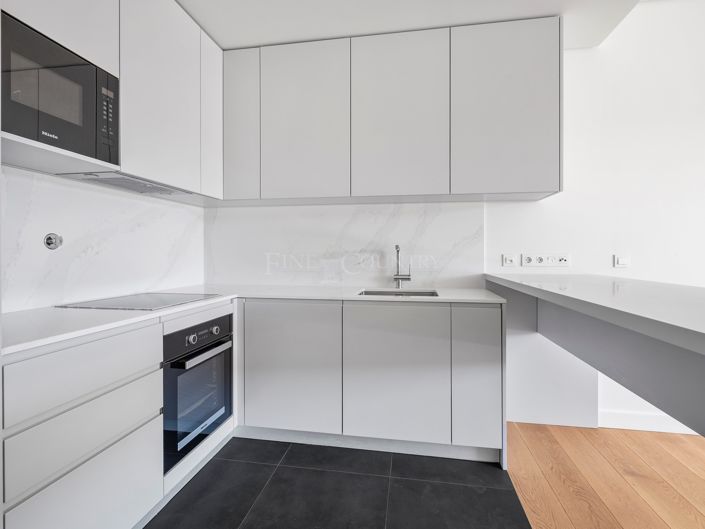 Image No.11-2 Bed Apartment for sale