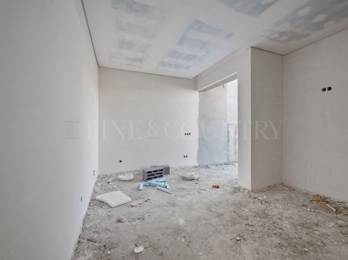 Image No.16-4 Bed Townhouse for sale