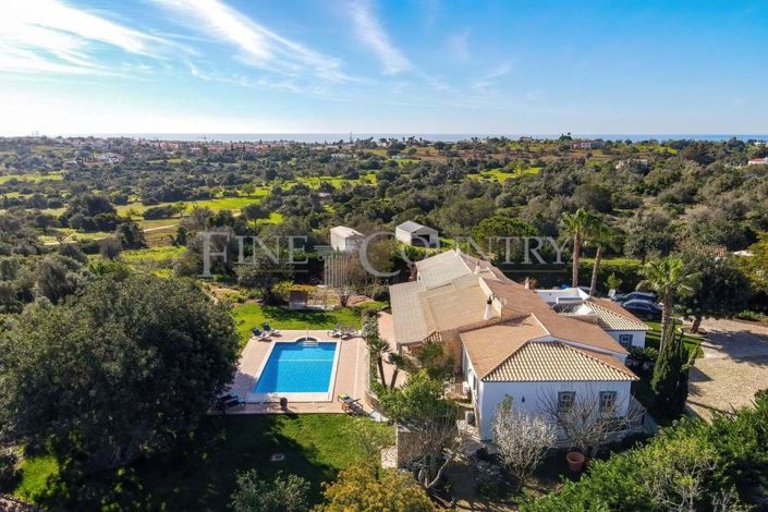 Image No.51-6 Bed Property for sale