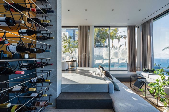 Image No.24-3 Bed Property for sale