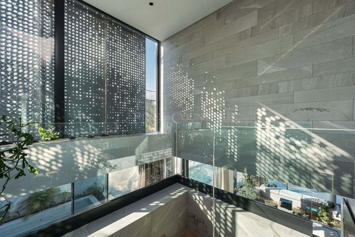 Image No.35-3 Bed Property for sale