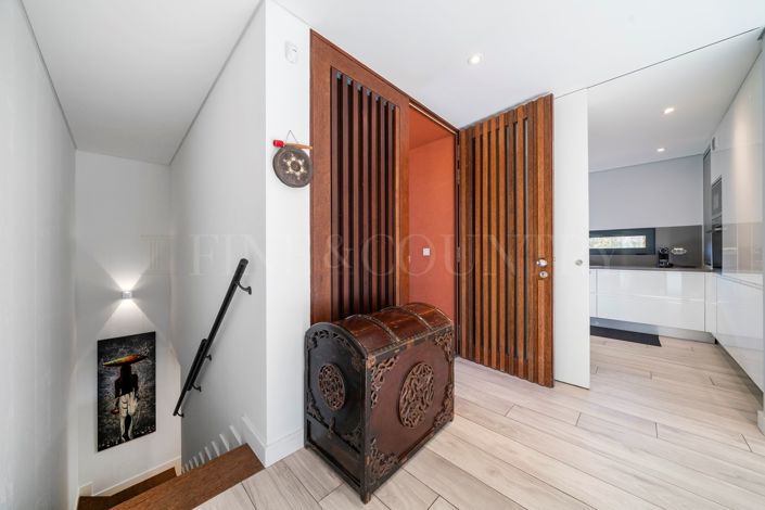 Image No.39-4 Bed Property for sale
