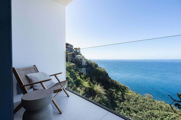 Image No.38-3 Bed Property for sale