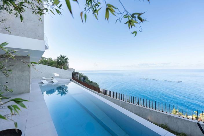 Image No.4-3 Bed Property for sale