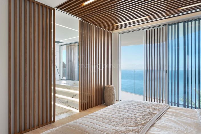 Image No.44-3 Bed Property for sale