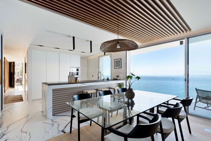 Image No.55-3 Bed Property for sale