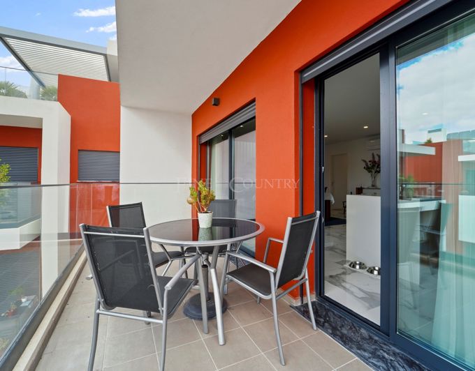 Image No.18-3 Bed Apartment for sale