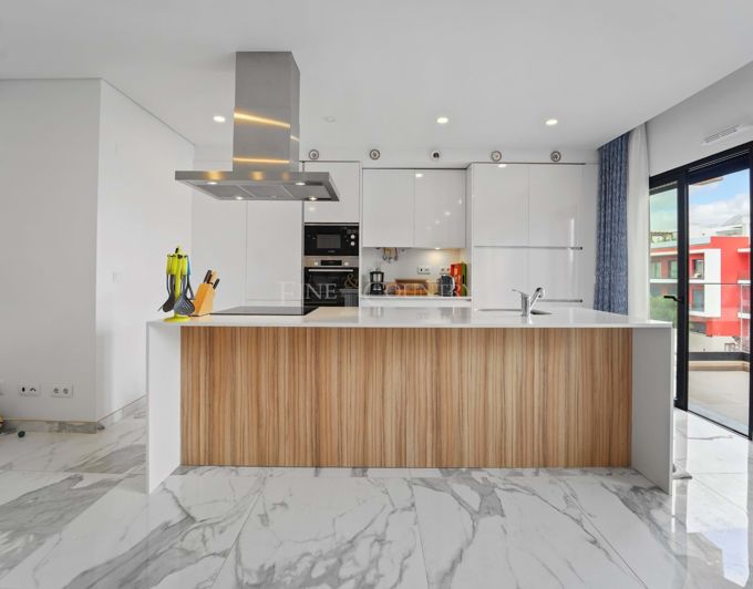 Image No.3-3 Bed Apartment for sale