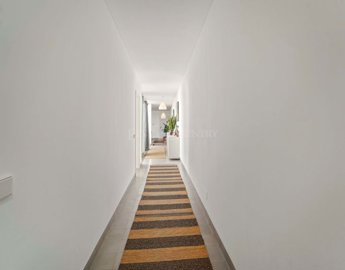 2104-357383-b952a8cbdbc2fd66601ce91bb265b9cce