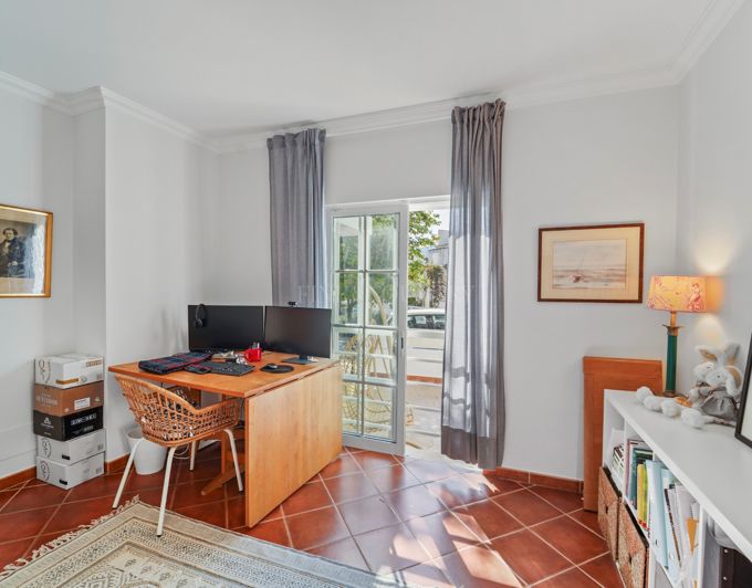 Image No.38-5 Bed Townhouse for sale