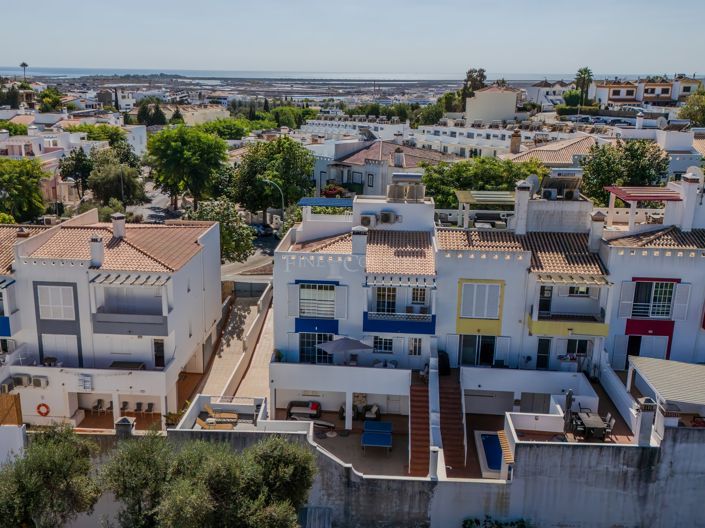 Image No.47-5 Bed Townhouse for sale