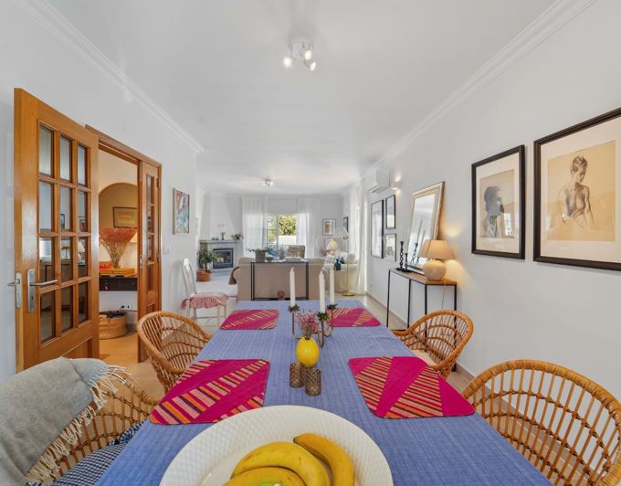 Image No.5-5 Bed Townhouse for sale