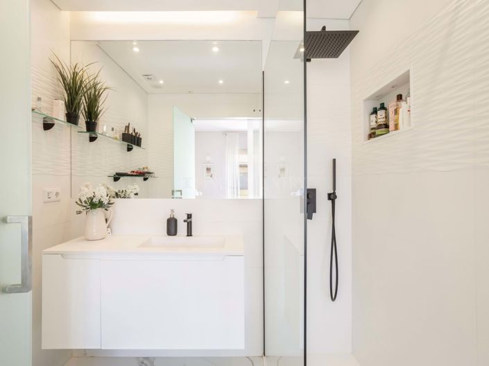 Image No.17-3 Bed Semi-Detached for sale