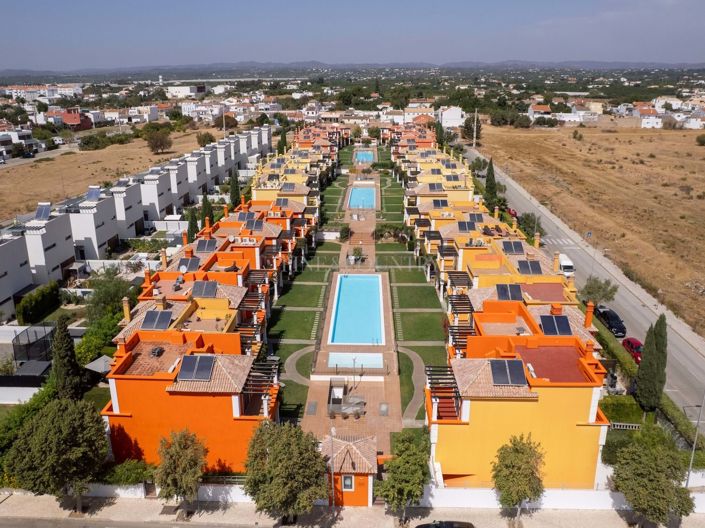 Image No.26-3 Bed Semi-Detached for sale