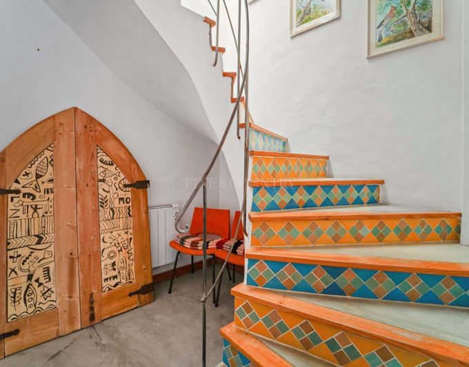 Image No.10-3 Bed Townhouse for sale