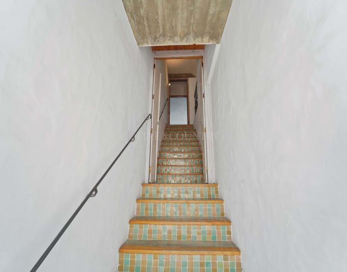 Image No.27-3 Bed Property for sale