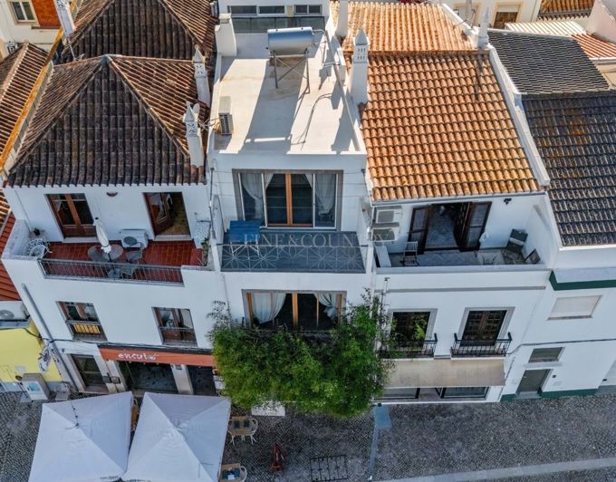 Image No.30-3 Bed Property for sale