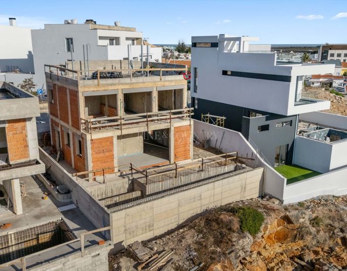 Image No.18-3 Bed Villa for sale