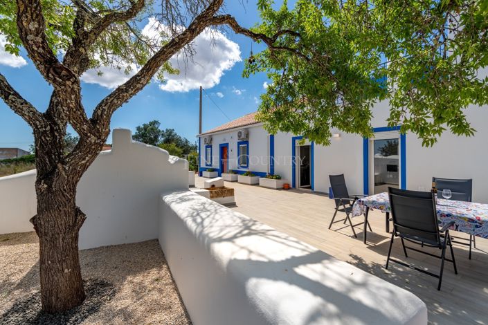 Image No.54-4 Bed Property for sale